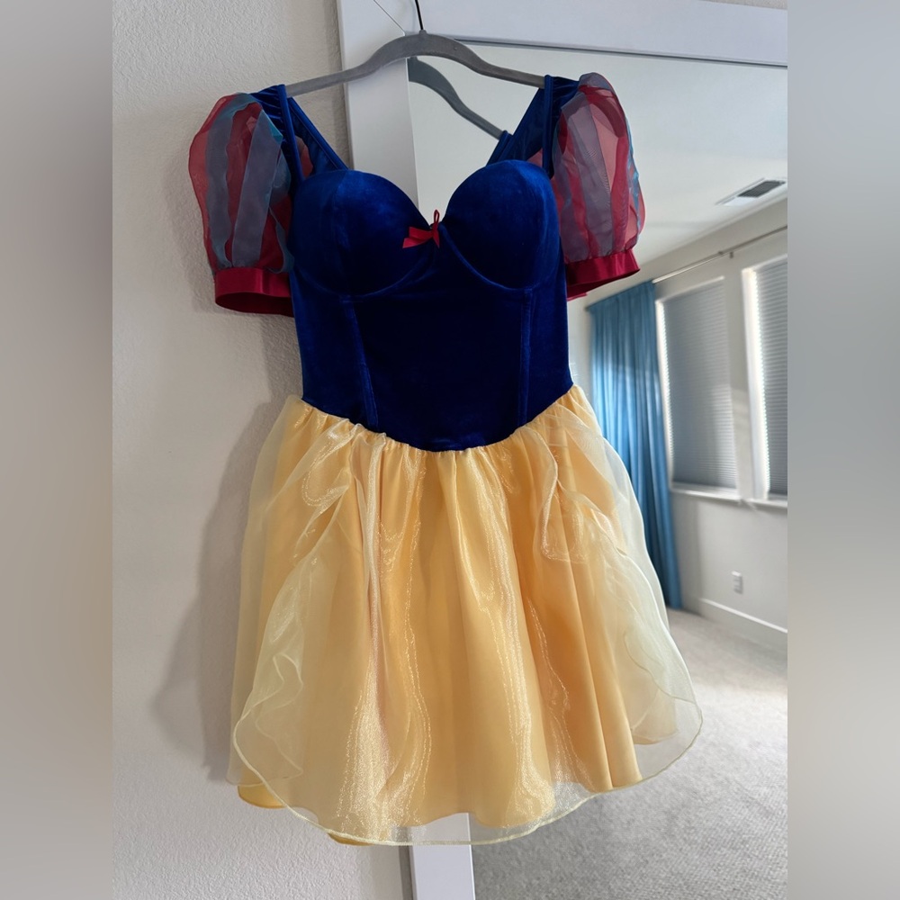 Elegant Blue and Yellow Dress